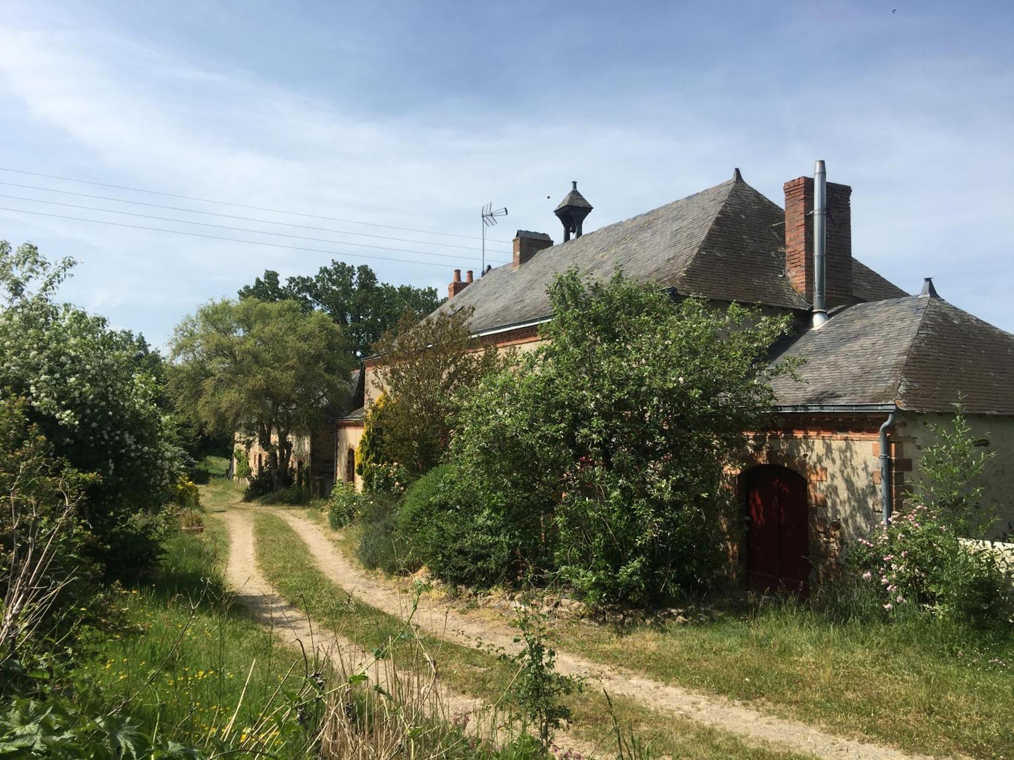 Domaine De La Haute-Porte Souvigne-sur-Sarthe Exterior photo